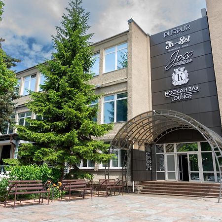 Kremin Hotel Kremenchuk Ngoại thất bức ảnh