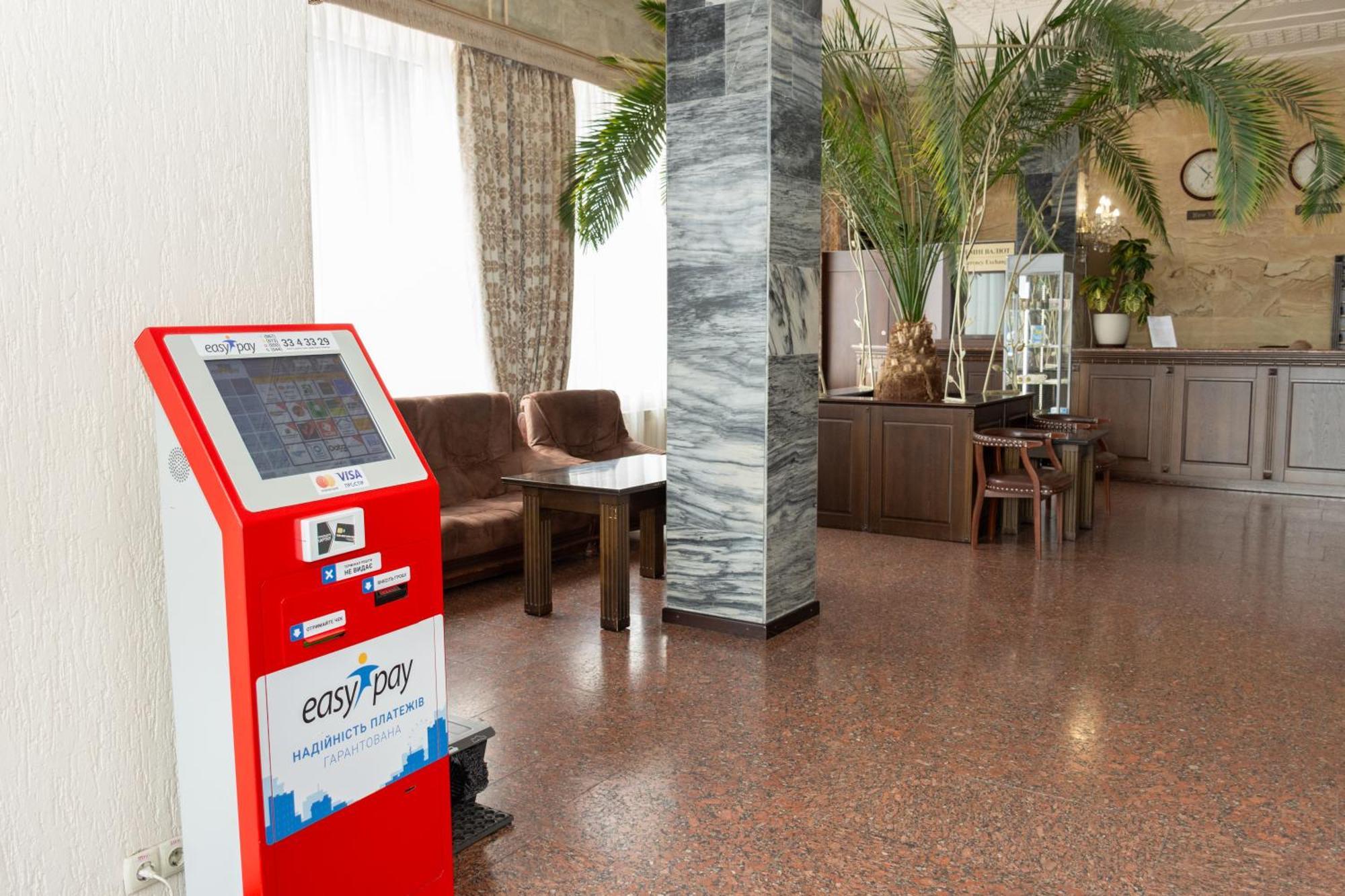 Kremin Hotel Kremenchuk Ngoại thất bức ảnh