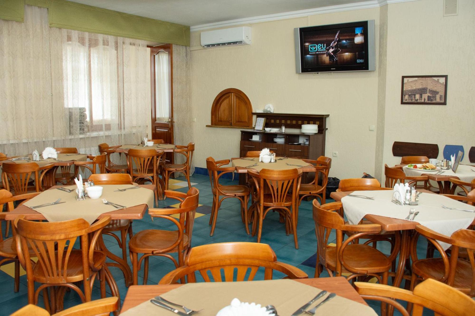 Kremin Hotel Kremenchuk Ngoại thất bức ảnh