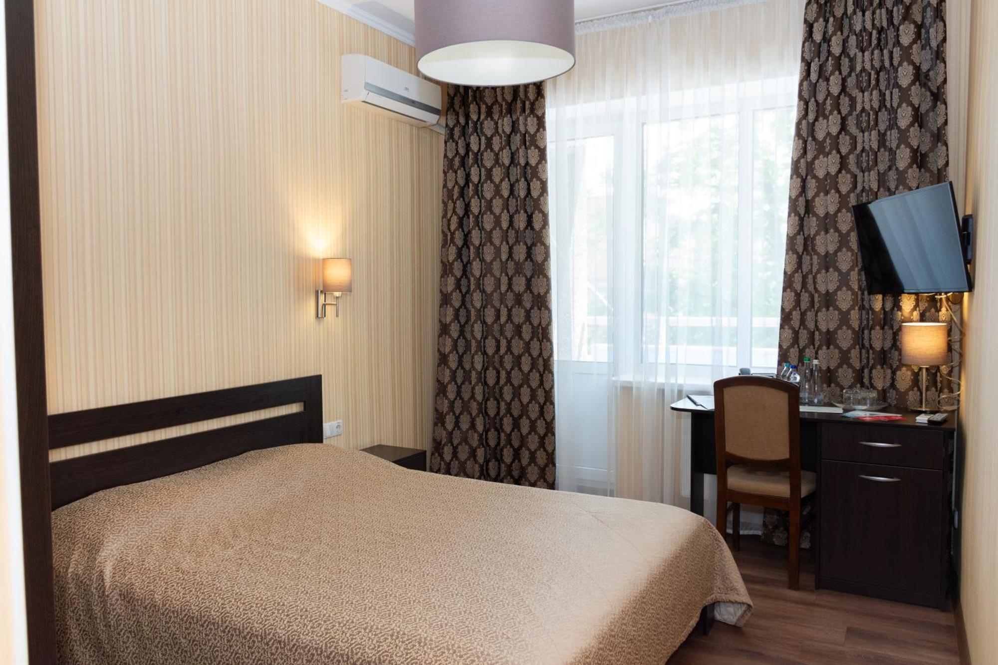 Kremin Hotel Kremenchuk Ngoại thất bức ảnh